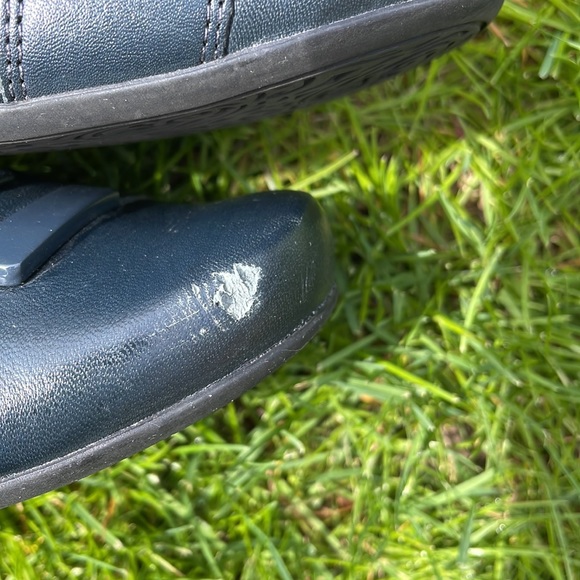 Women's Artisan Clark's flats Sz12M Navy - Picture 6 of 11